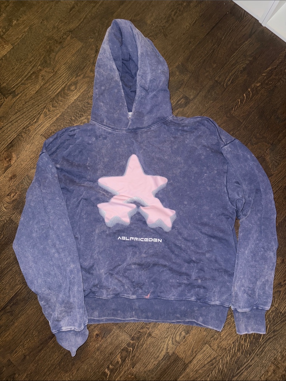 Aelfric Eden Purple Blue Hooded Sweatshirt with Pink Star Graphic